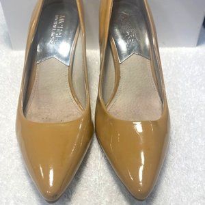 Michael Kors Nude Heels - Size 7